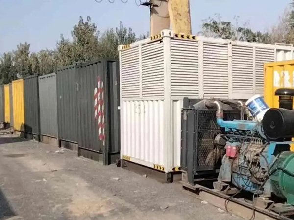 耀州200KW柴油发电机机组每小时油耗是多少？